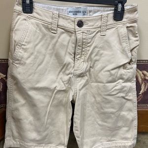 Abercrombie Kids 15/16 light khaki shorts